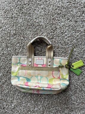 Coach Multicolor Circle Print Tote with Beige Trim and Green Tags